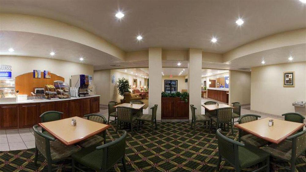 Holiday Inn Express Hotel & Suites Elkins By Ihg Екстер'єр фото