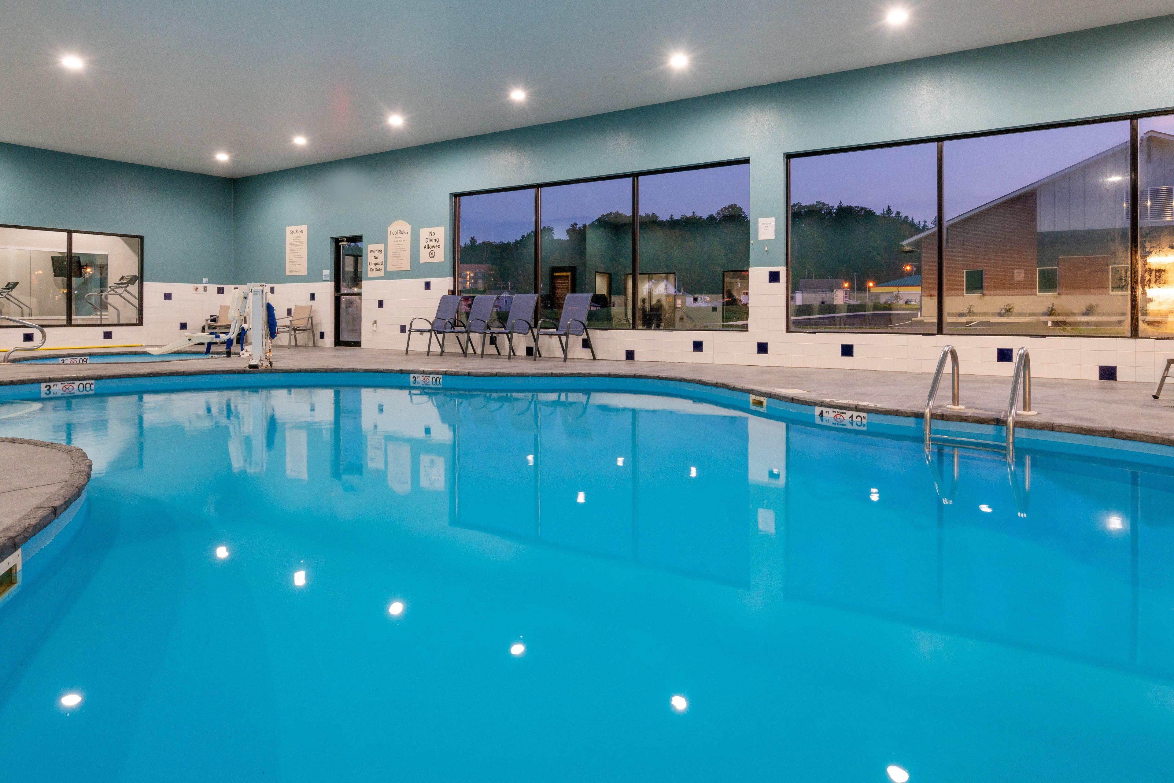 Holiday Inn Express Hotel & Suites Elkins By Ihg Екстер'єр фото