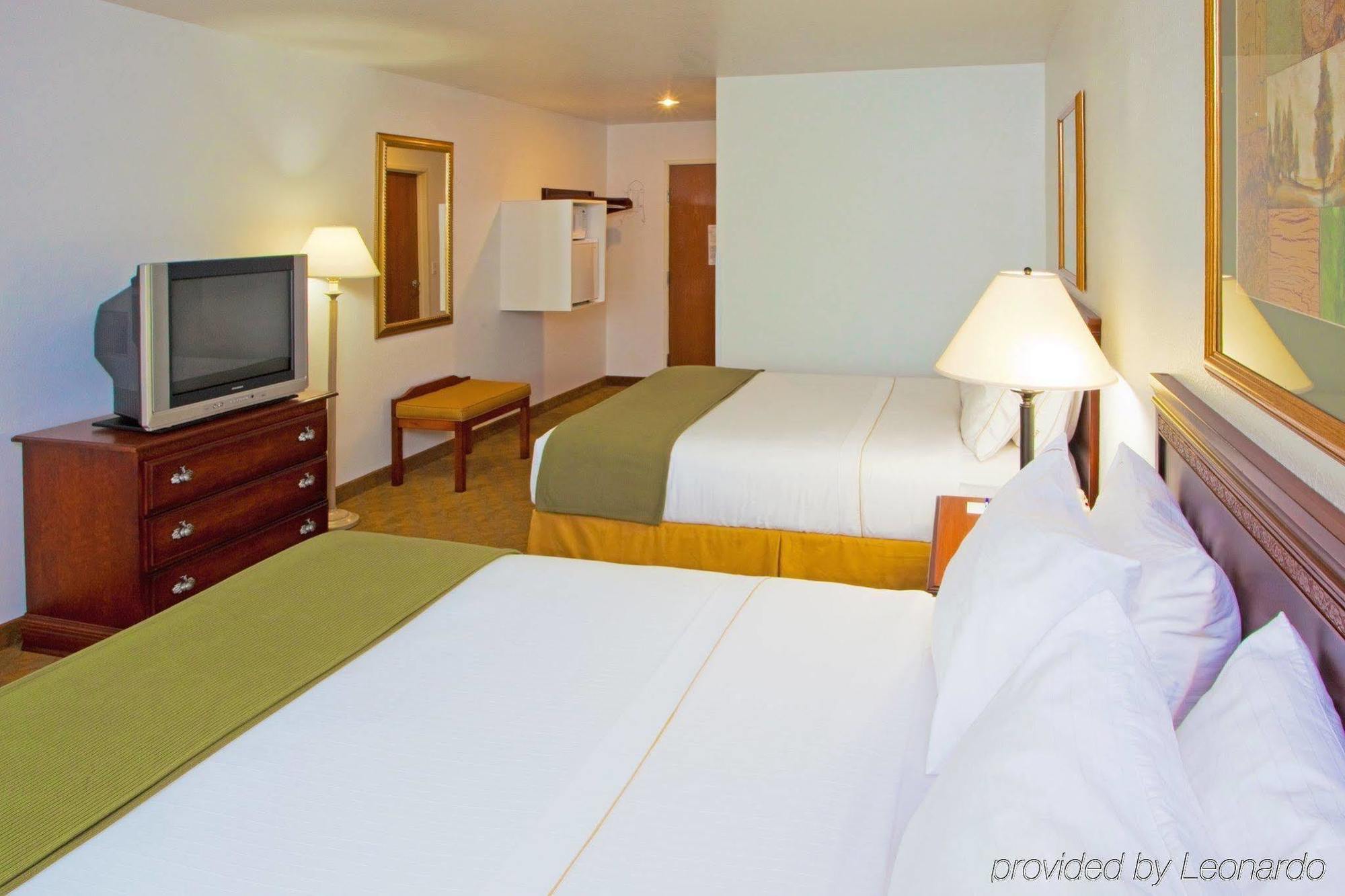 Holiday Inn Express Hotel & Suites Elkins By Ihg Номер фото