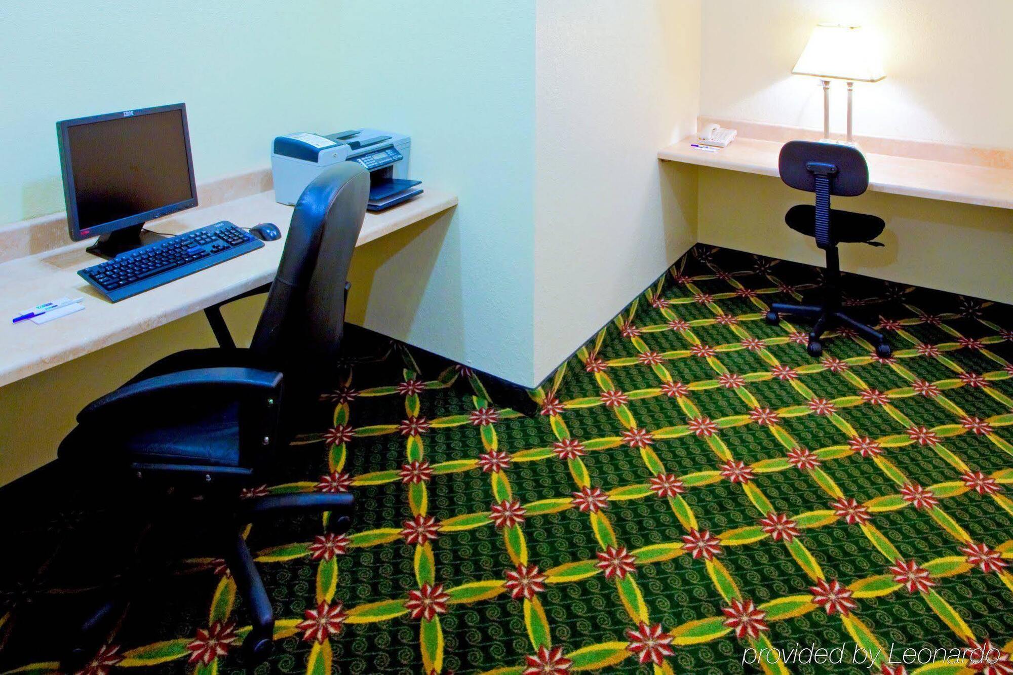 Holiday Inn Express Hotel & Suites Elkins By Ihg Екстер'єр фото